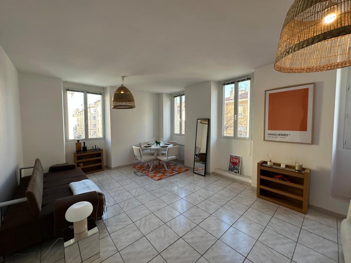 Grand Au Coeur Du Vieux Port! Apartamento *